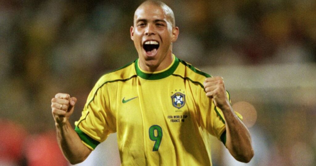 Ronaldo nazario (The original R9)